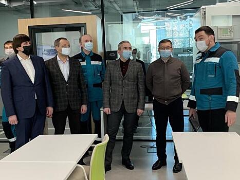 Полпред Якушев и губернатор Моор дали высокую оценку тобольским проектам «СИБУР»