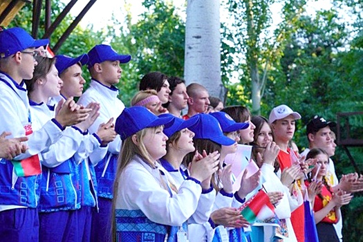 В Беларуси поднят флаг форума "Дети Содружества"