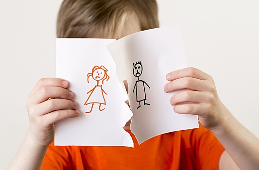 Психолог Петрановская: развод родителей слабо влияет на психологическое благополучие детей