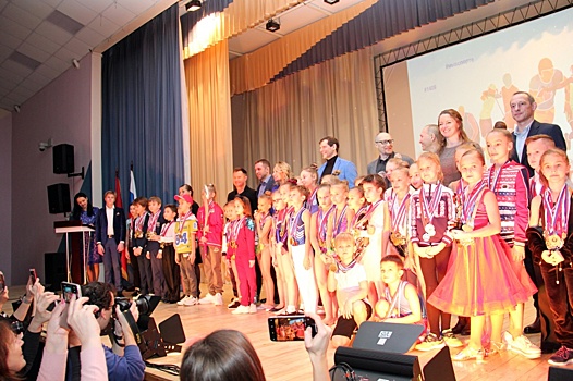 В школе 1409 в САО прошел «Парад Чемпионов»