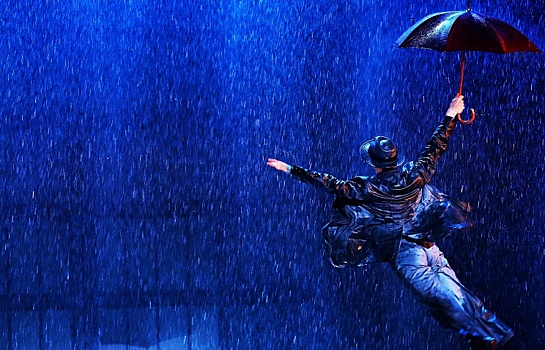 В Москве представили «Поющих под дождем»