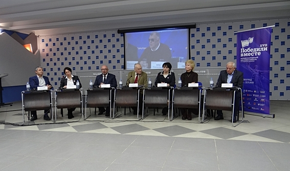 В Волгограде впервые стартовал кинофестиваль "Победили вместе"