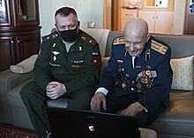 Военнослужащие ЦВО организовали онлайн поздравление для 98-летнего ветерана в Новосибирске
