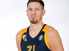 Игрок УНИКСа Валиев подал иск к "Химкам" на 45 миллионов рублей