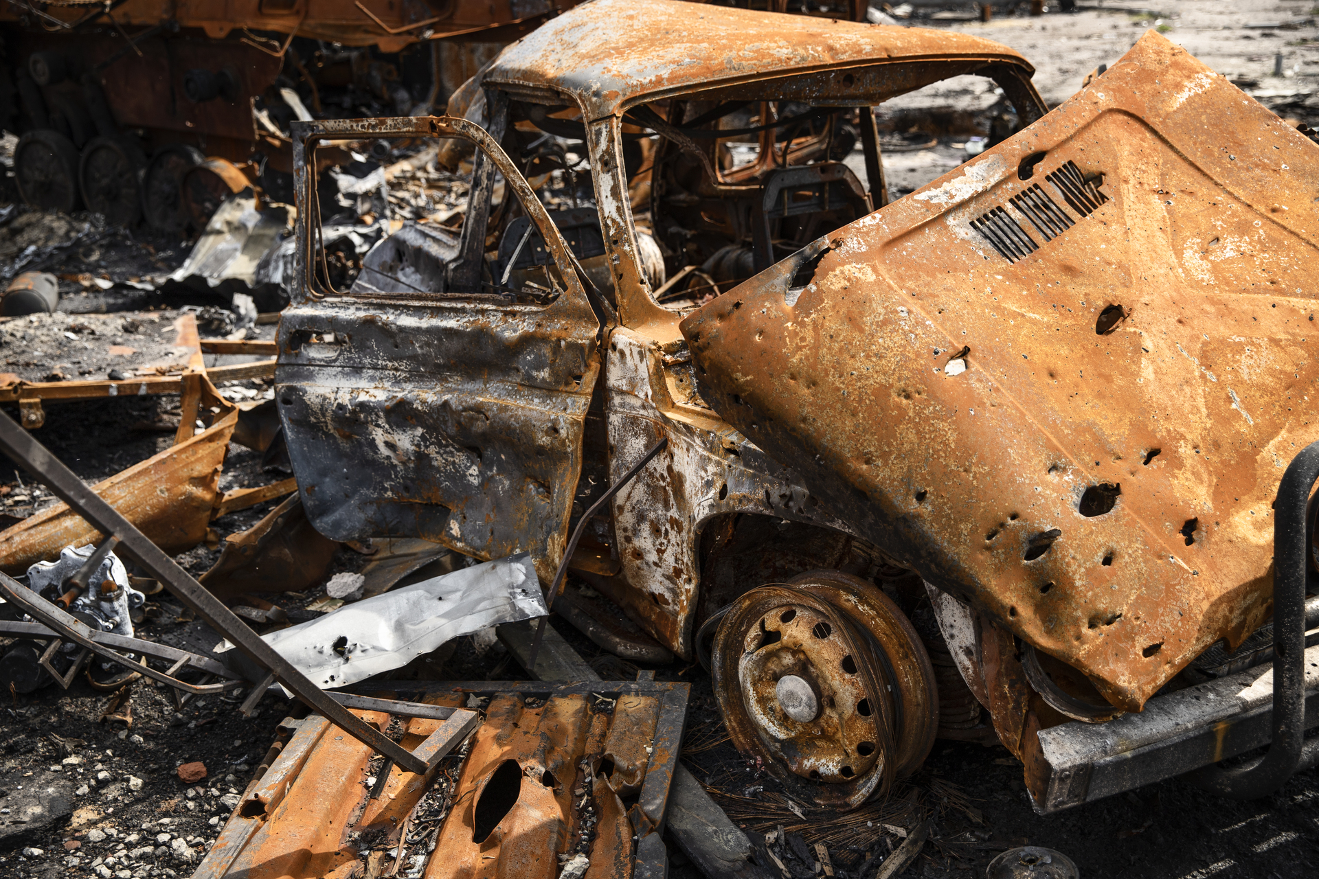 Отсидевший за поджог 41 машины екатеринбуржец спалил ещё два авто после выхода на свободу