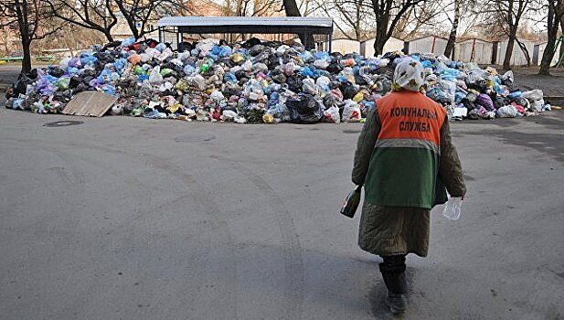 Москвичей научат обращаться с мусором