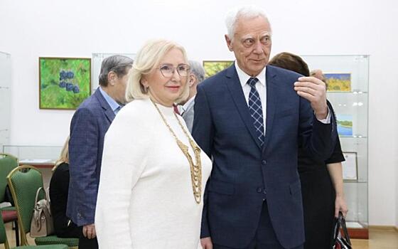 В Рязани открылась выставка картин хирурга Владимира Юдина