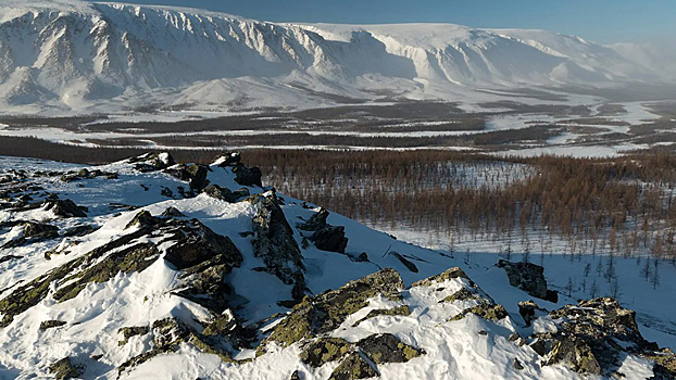 Ученые исследуют снег на горнолыжных склонах Ямала