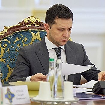 Зеленский ввел санкции к компаниям в сфере пользования недрами