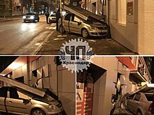 В Краснодаре дама за рулем Renault Logan снесла торговые павильоны