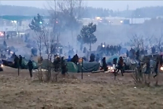 В Польше заявили об отсутствии лагерей мигрантов у границы