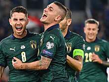 Папе Римскому вручили новую футболку сборной Италии