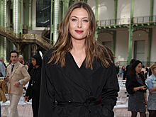 Папарацци застали Марию Шарапову с сыном, лицо которого она скрывает: фото