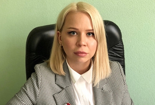 Три внедорожника при доходе ноль рублей: как у самого молодого депутата омского Заксобрания Дарьи ...