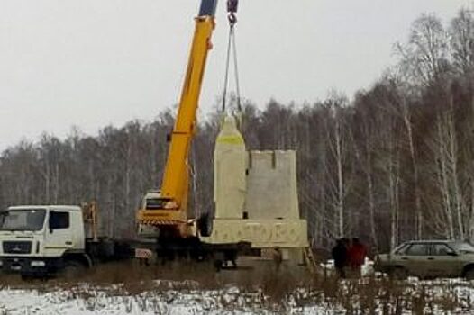 Главный скульптор Кургана раскритиковала новую стелу в Далматово