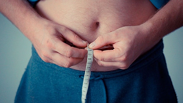 Диетолог объяснила, как можно определить у себя ожирение