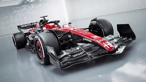 Alfa Romeo C43 присоединяется к темной стороне с новым взглядом на сезон F1 2023 года