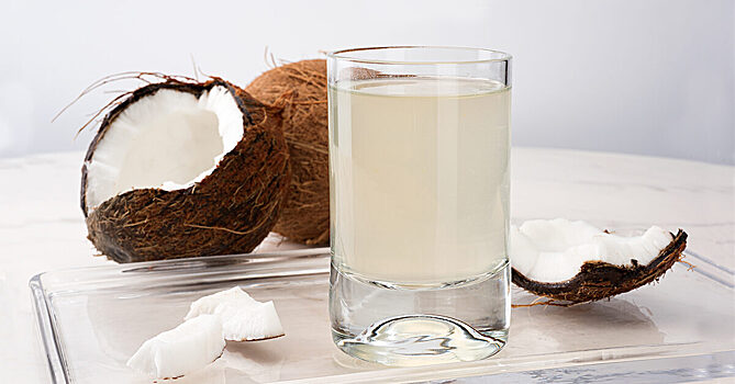 8 причин пить кокосовую воду
