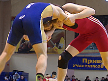 Калининградская сборная завоевала большинство наград домашних соревнований по вольной борьбе уровня СЗФО