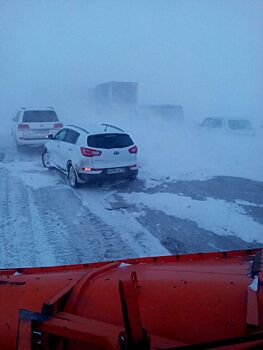 Метель затруднила движение автотранспорта в четырех районах Челябинской области