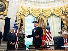 WSJ: спецслужбы США отслеживали визиты иностранцев к Маску