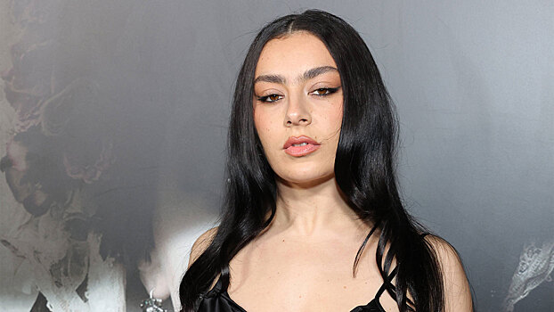 Charli XCX опубликовала манифест, на котором основан альбом BRAT
