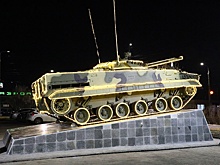 Памятник БМП-3 появился у входа в аэропорт Кургана