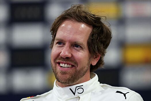 Феттель объяснил, почему легендарный конструктор не спасет Aston Martin