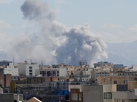 Армия Израиля сообщила о начале новой волны ударов по Тегерану