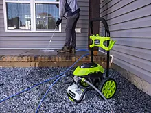 Весенняя генеральная уборка участка: необходимые инструменты