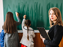 В России предложили ввести отработку после вуза для молодых педагогов. Зачем это нужно