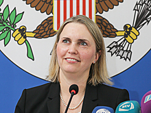 DFP: экс-посол США на Украине Бринк ушла в отставку из-за политики Трампа