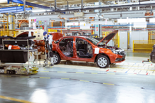 Минпромторг продолжит стимулировать спрос на отечественные машины