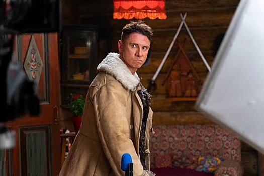 Одни отбирают имущество, другие — советуют молчать. Как живёт одинокий, но «многодетный» Тимур Батрутдинов