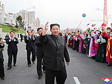Рядом с Ким Чен Ыном заметили таинственную незнакомку