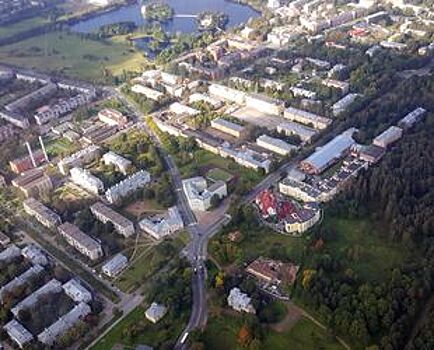 С небес на землю. В Петербургском ЗакСе заканчивается рассмотрение поправок в законы о налоге на имущество и земельном налоге