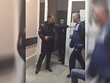 "Головой один раз задел, и ногой несколько раз взмахнул"