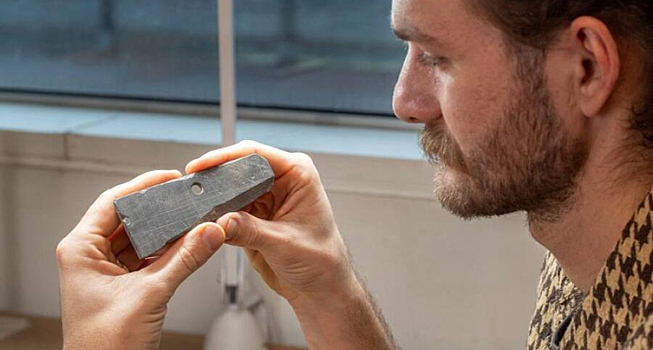 В Лондоне нашли школьные предметы и игрушки викторианской эпохи