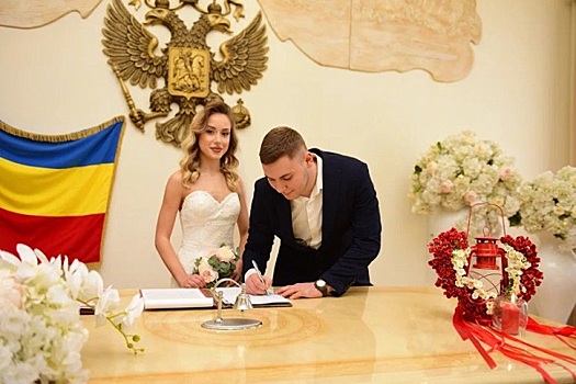 Ростовская полиция оперативно восстановила паспорт жениху перед свадьбой