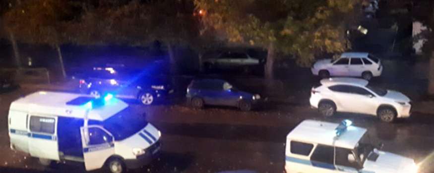 В центре Новосибирска у паба группа людей устроила перестрелку