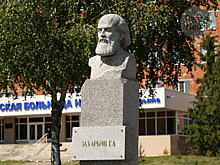 Бюст Григория Захарьина у больницы №6 в Пензе перенесен на новое место