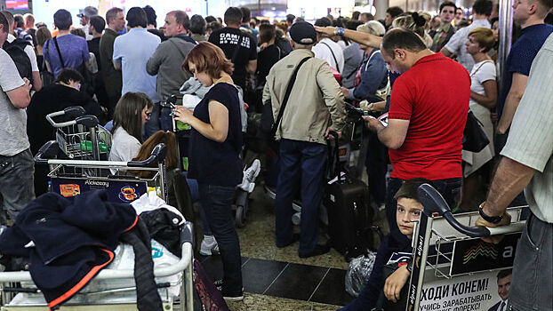 Россияне столкнулись с массовой задержкой чартерных рейсов