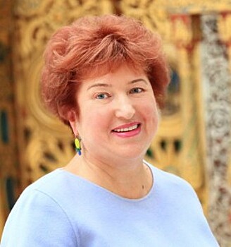 Знаком отличия наградили главного хранителя музея-заповедника