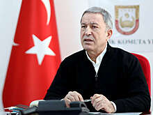 Глава МО Турции Акар выразил признательность Шойгу за продление зерновой сделки