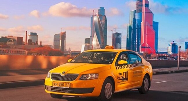 В России могут ввести штраф за передачу заказов нелегальным такси