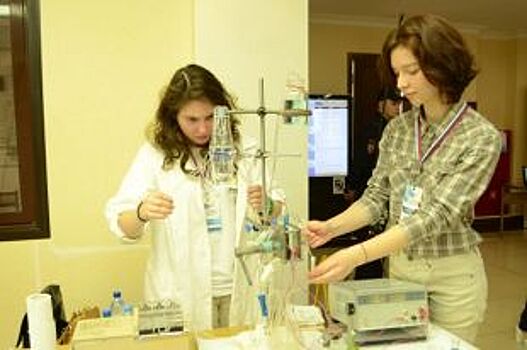 Новосибирские биологи организовали в Крыму школу молодых ученых