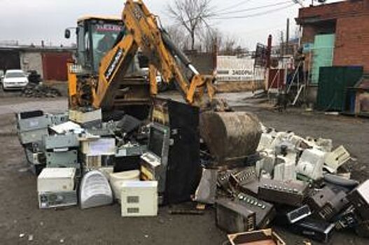 Экскаваторы уничтожили более 500 единиц игорного оборудования в Челябинске