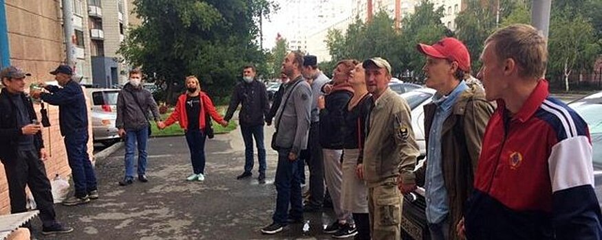 В Новосибирске полиция задержала участницу протеста