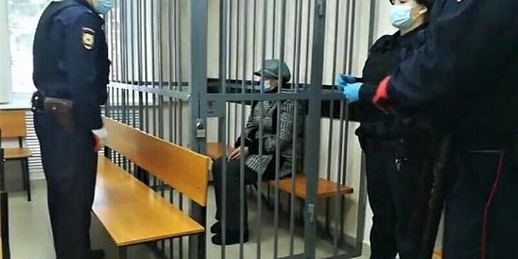 На Алтае вынесли приговор отчиму, выставившему ребенка на мороз