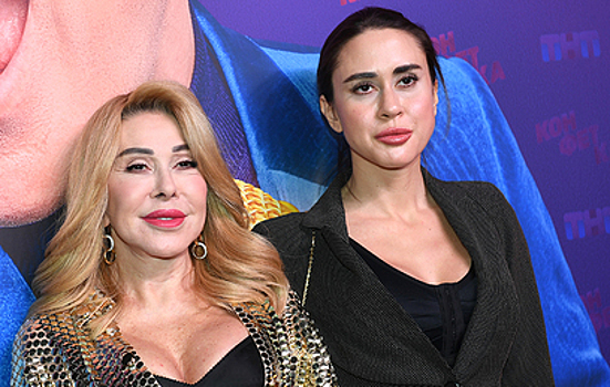 Осушившая целый бокал дочка Успенской показала побелевшее лицо